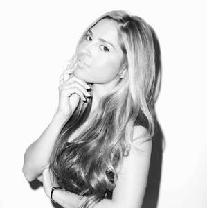 Meet your Posher, Cara